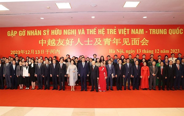 Tổng Bí thư Nguyễn Phú Trọng và Tổng Bí thư, Chủ tịch nước Trung Quốc Tập Cận Bình gặp mặt nhân sỹ hữu nghị và thế hệ trẻ hai nước
